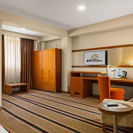 Ah Hotel And Conferences Madina Екстериор снимка