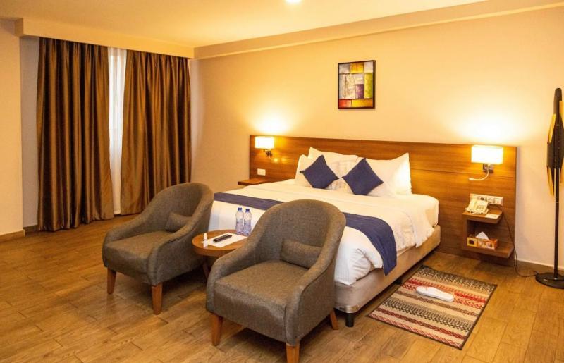 Ah Hotel And Conferences Madina Екстериор снимка