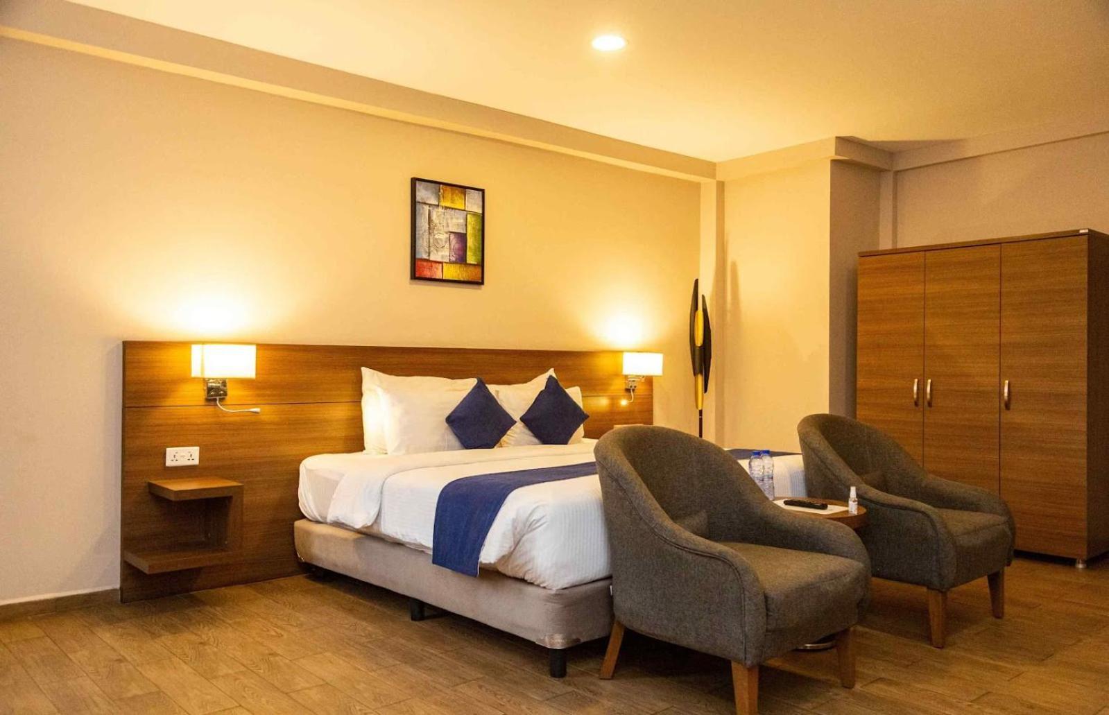 Ah Hotel And Conferences Madina Екстериор снимка