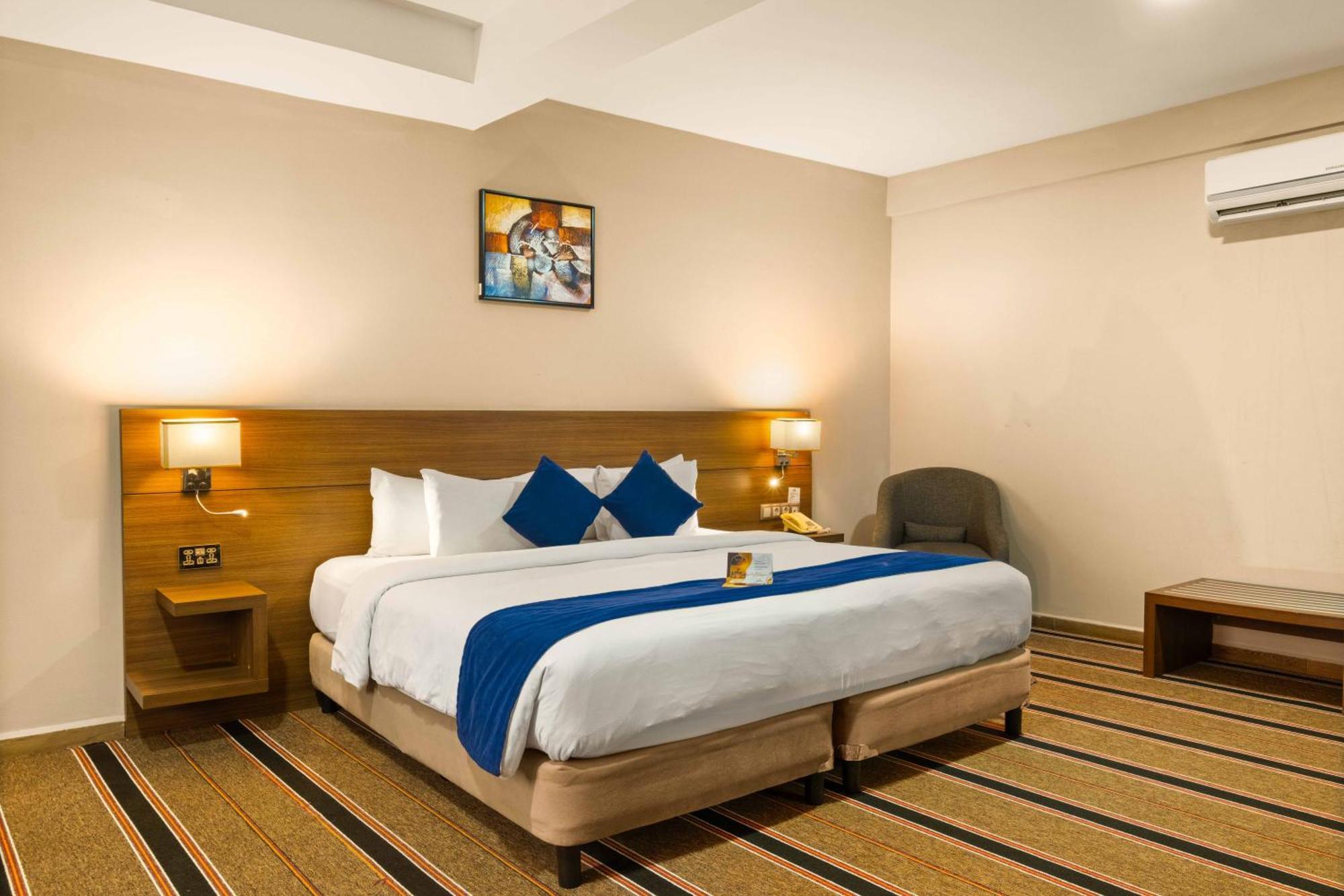 Ah Hotel And Conferences Madina Екстериор снимка