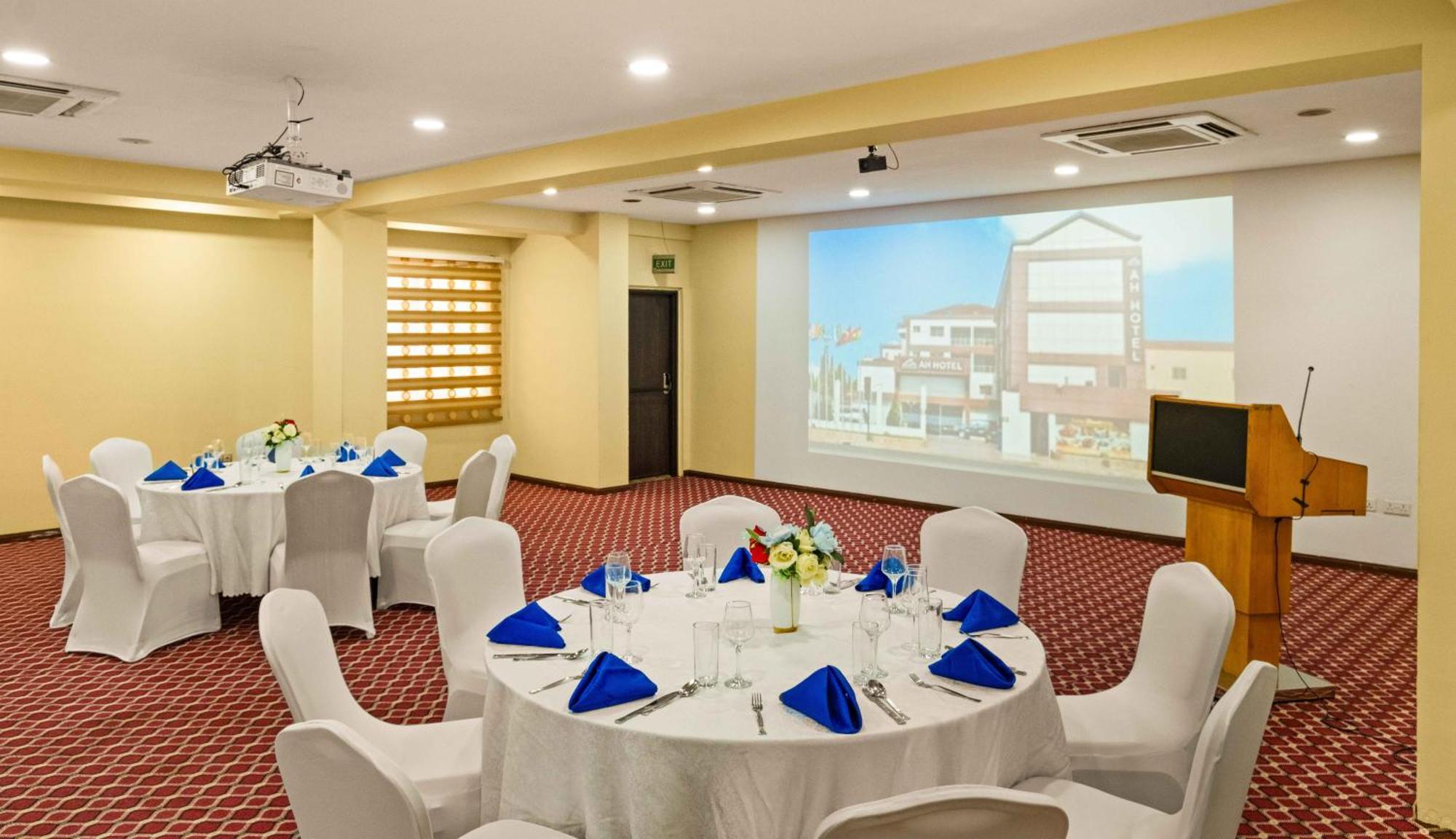 Ah Hotel And Conferences Madina Екстериор снимка
