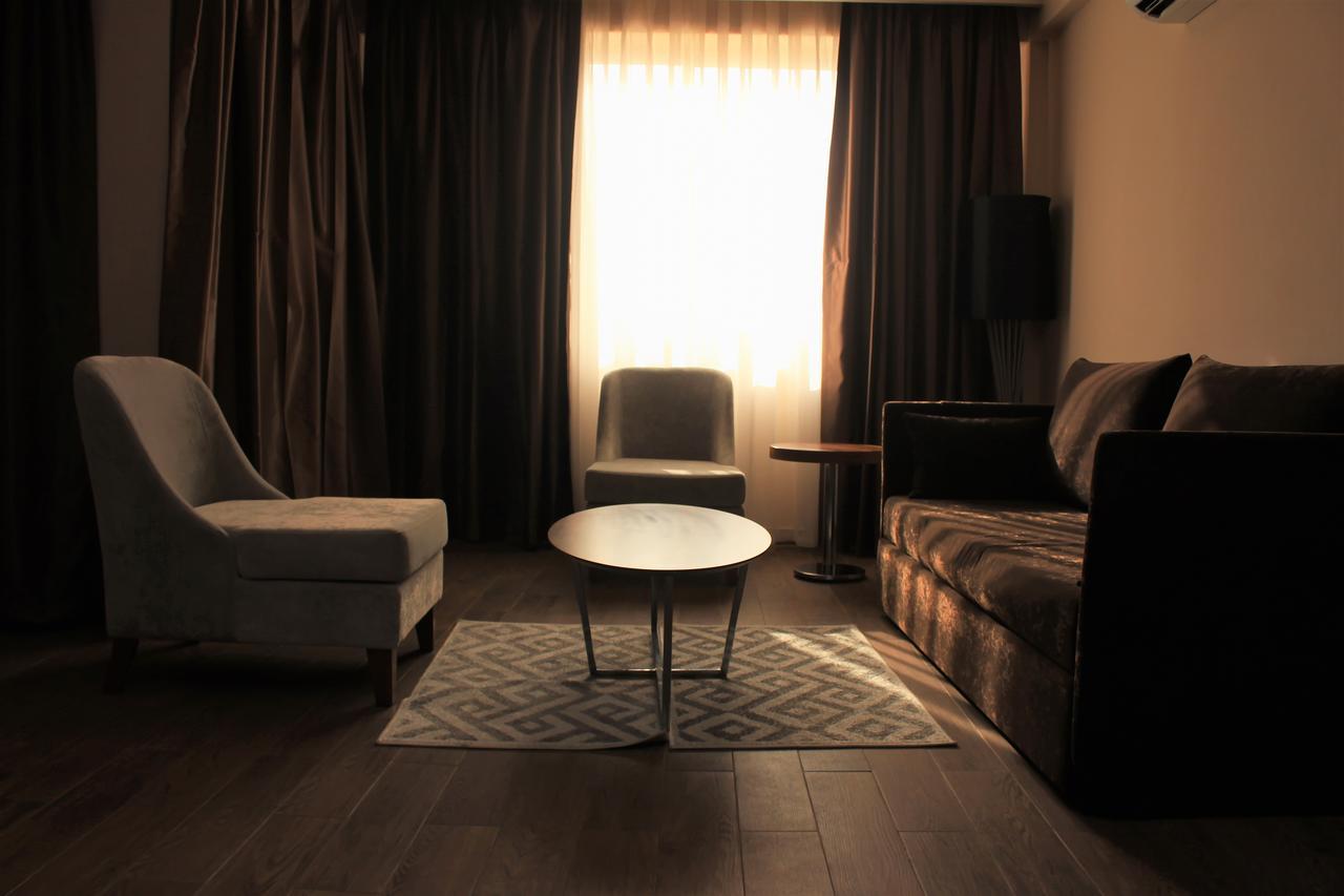 Ah Hotel And Conferences Madina Екстериор снимка