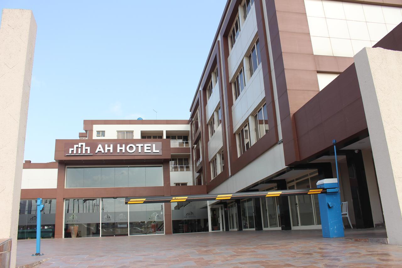 Ah Hotel And Conferences Madina Екстериор снимка
