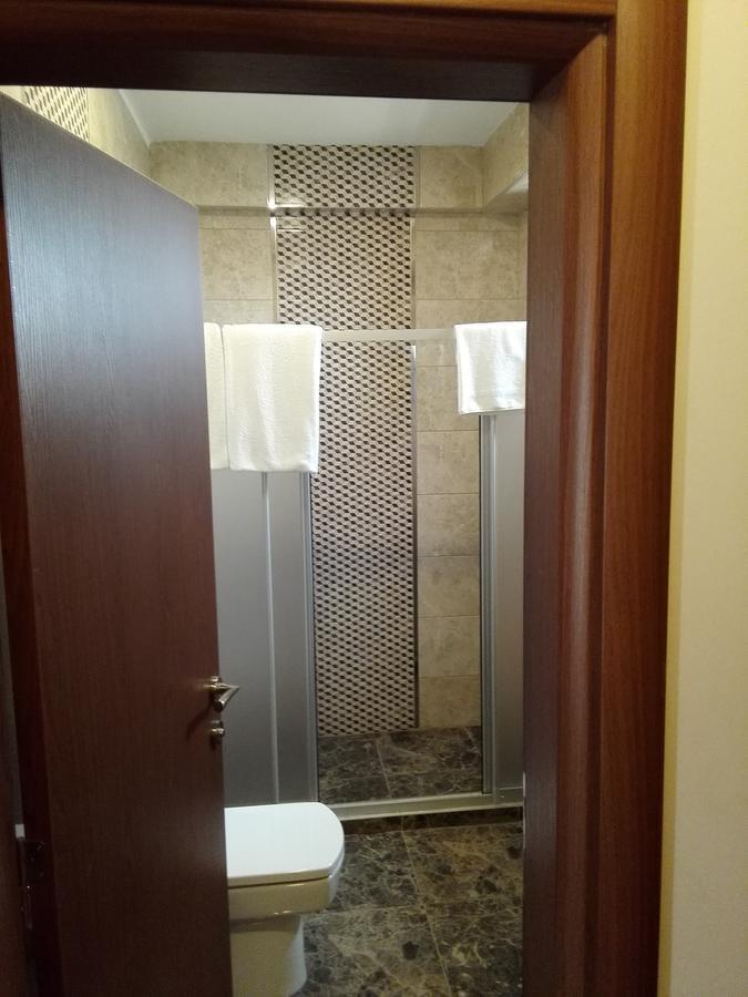 Ah Hotel And Conferences Madina Екстериор снимка