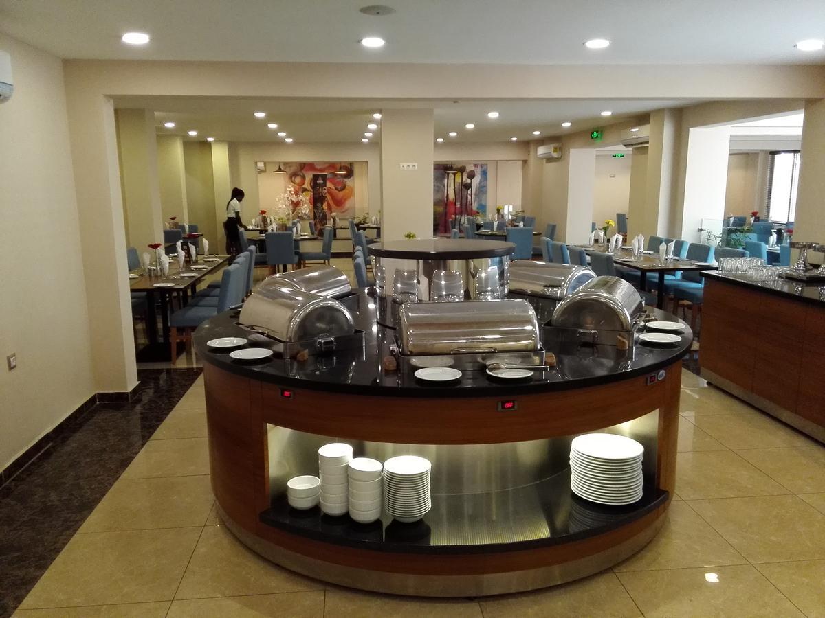 Ah Hotel And Conferences Madina Екстериор снимка