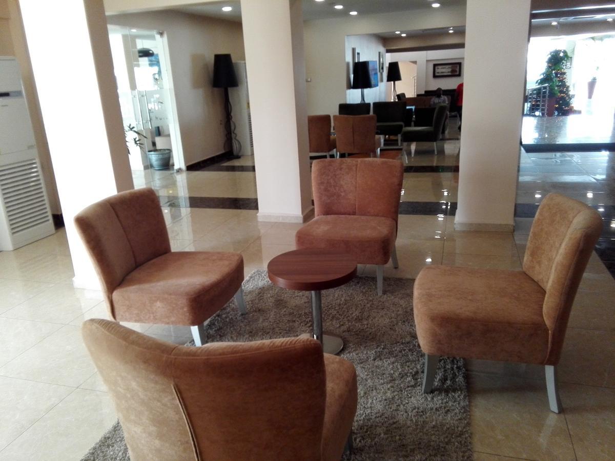 Ah Hotel And Conferences Madina Екстериор снимка